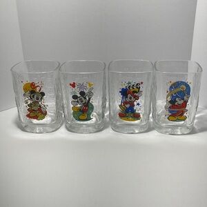 set of 4 Walt Disney World Millennium 2000 Mickey Mouse square collector glasses